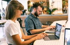 jasa-membuat-dan-mendesign-website-untuk-menarik-pelanggan-lewat-internet-jasa-pembuatan-web-surabaya-jasa-pembuatan-web-jasa-pembuatan-website-jasa-pembuatan-website-surabaya - Web design surabaya