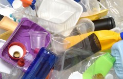 bagaimana-cara-mendaur-ulang-sampah-botol-plastik-dengan-tepat - Web design surabaya