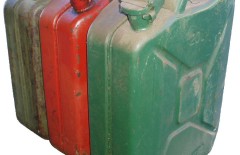 know-the-history-of-plastic-jerrycan-design - Web design surabaya