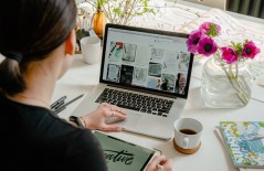 menarik-pelanggan-dengan-design-website-yang-keren-jasa-pembuatan-web-surabaya-jasa-pembuatan-web-jasa-pembuatan-website-jasa-pembuatan-website-surabaya - Web design surabaya