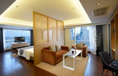 hotel-dengan-nuansa-rumah-sendiri-di-crown-prince-hotel-oleh-chendra-cahyadi-dan-mark-design-web-design-jakarta - Web design surabaya