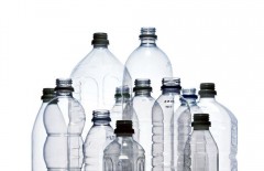 latest-innovations-in-reusing-plastic-bottles-to-make-environmentally-friendly-products - Web design surabaya