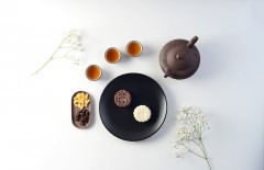 unique-shape-of-moon-cake-by-shangri-la-hotel-captured-by-chendr-cahyadi-and-mark-design-web-design-jakarta - Web design surabaya