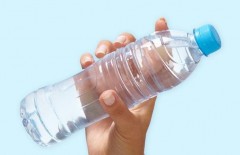 yakin-semua-botol-plastik-tidak-ramah-lingkungan - Web design surabaya