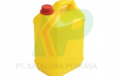manfaat-dan-keunggulan-jerigen-plastik-sebagai-wadah-industri - Web design surabaya