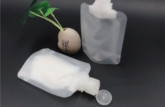 hdpe-plastic-bottle-for-travelling - Web design surabaya