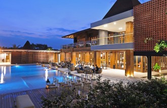 take-a-peek-on-djati-lounge-exterior-photography-by-chendra-cahyadi-and-mark-design-web-design-jakarta - Web design surabaya