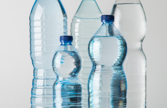sejarah-botol-plastik-yang-wajib-kamu-tahu - Web design surabaya