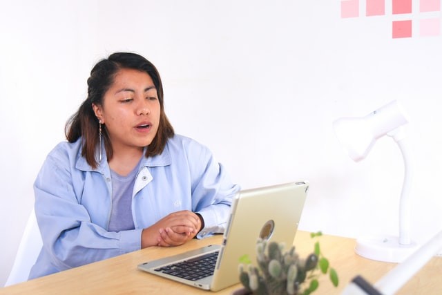 keuntungan-berbisnis-online-di-era-modern-jasa-pembuatan-web-surabaya-jasa-pembuatan-web-jasa-pembuatan-website-jasa-pembuatan-website-surabaya