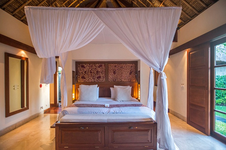 menginap-romantis-bersama-pasangan-di-belmond-villa-jimbaran-bali-oleh-chendra-cahyadi-dan-mark-design-web-design-jakarta