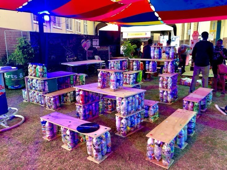 ecoart-expo-used-bottles-in-art-and-creativity