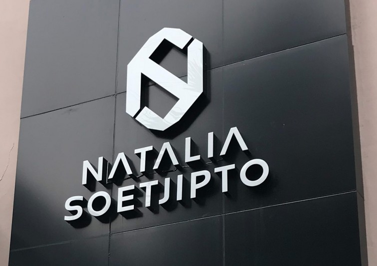 huruf-timbul-surabaya-jakarta-media-promosi-elegan-untuk-bisnis-anda