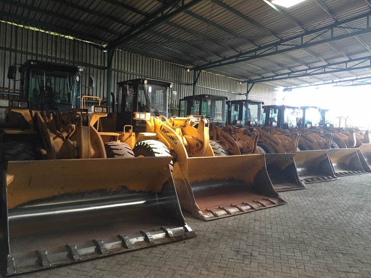 types-of-bulldozers-harindra-surabaya-heavy-equipment-rental
