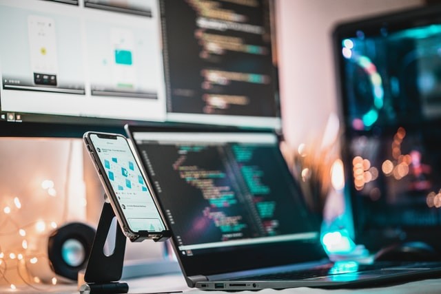 desain-website-mempengaruhi-citra-brand-perusahaan-anda-jasa-pembuatan-web-surabaya-jasa-pembuatan-web-jasa-pembuatan-website-jasa-pembuatan-website-surabaya