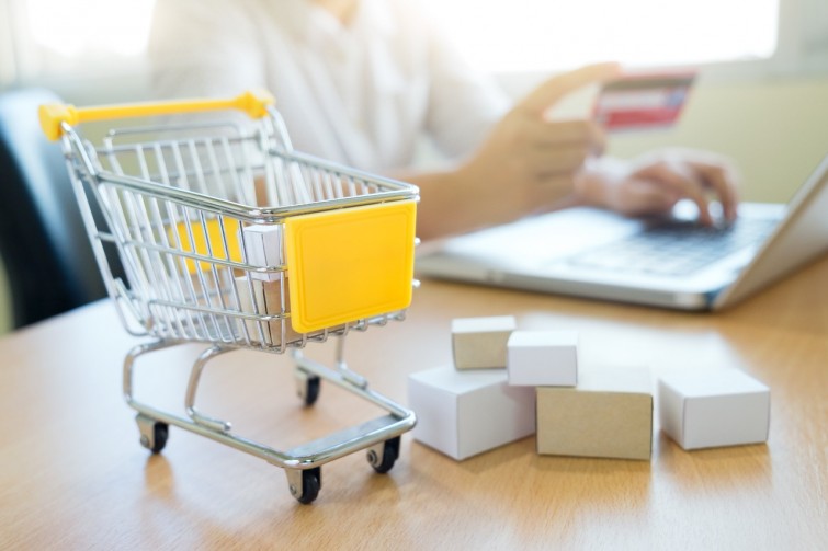 buat-website-toko-online-vs-marketplace-tokopedia-shopee-bukalapak