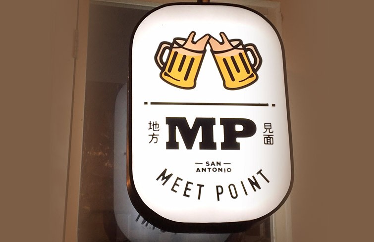 meet-point-beer-house-surabaya-3d-letter-timbul-led
