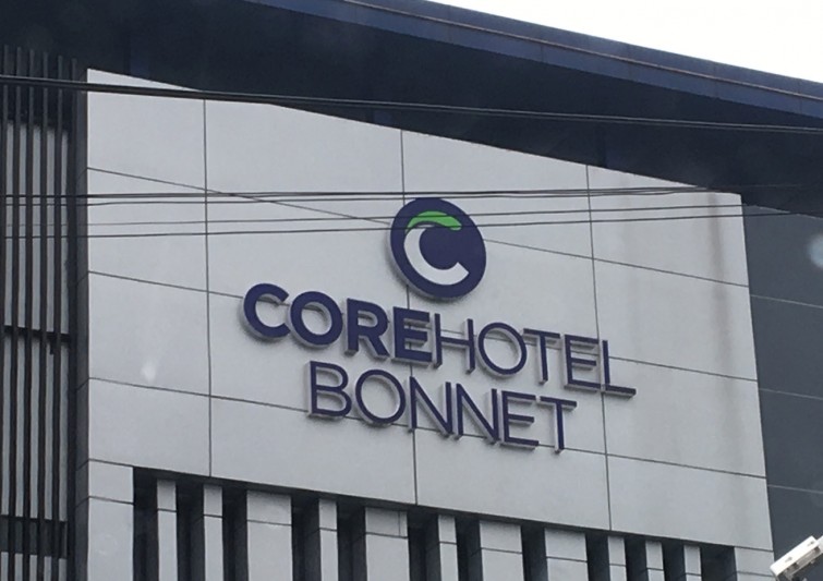 corehotel-bonnet-surabaya-3d-letter-timbul-led