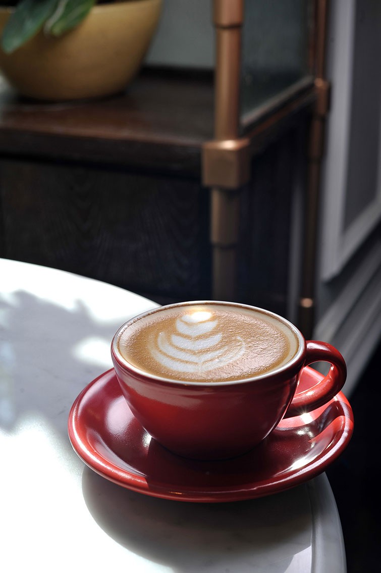 madame-brew-at-brava-suites-surabaya-food-photography-surabaya